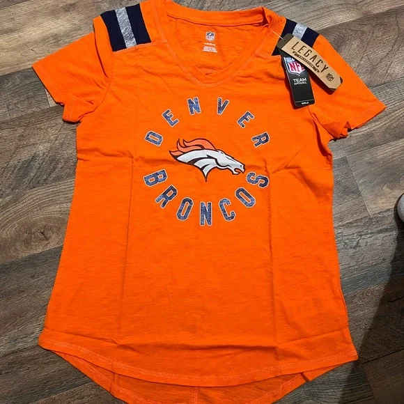 NFL Denver Broncos Tee T-Shirt Girl Fitted Lg 14 Football Short Sleeve Orange - Picture 1 of 5